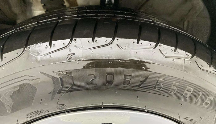 2023 KIA SELTOS HTE 1.5 PETROL, Petrol, Manual, 49,425 km, Left Front Tyre Tread
