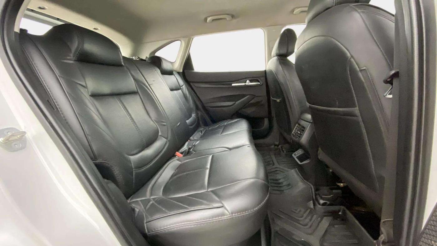 2023 KIA SELTOS HTE 1.5 PETROL, Petrol, Manual, 49,966 km, Right Side Rear Door Cabin