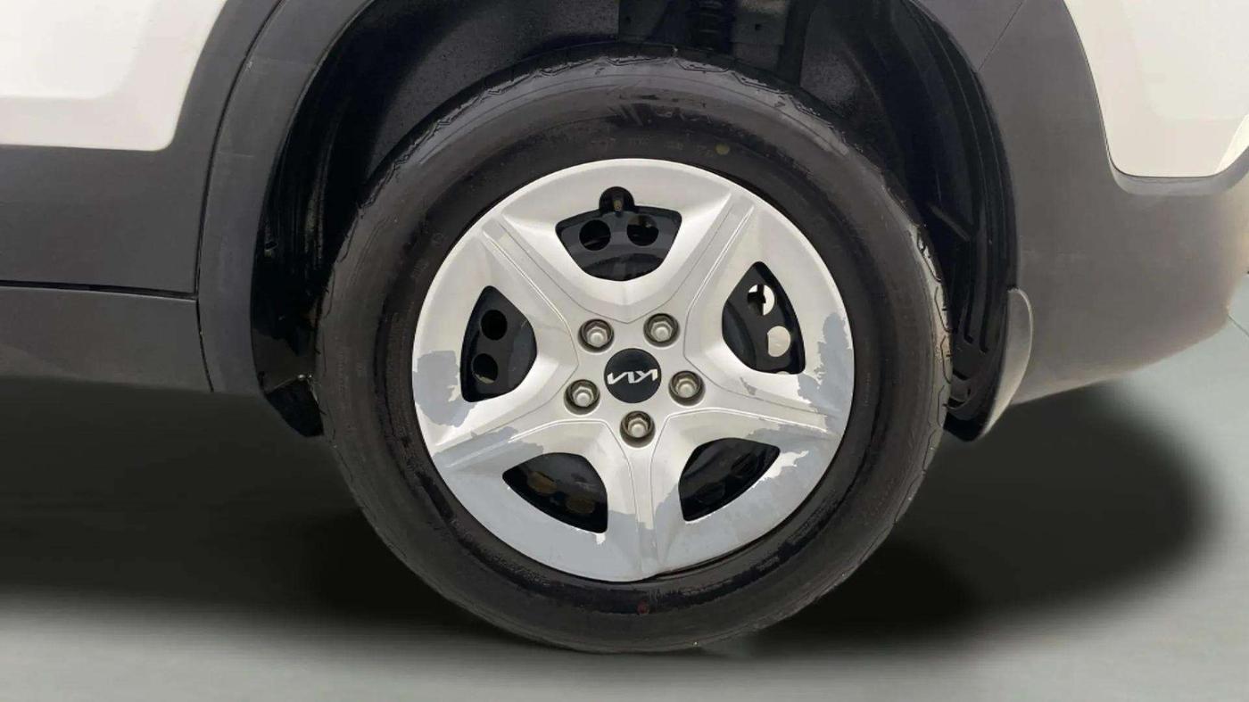 2023 KIA SELTOS HTE 1.5 PETROL, Petrol, Manual, 49,966 km, Left Rear Wheel