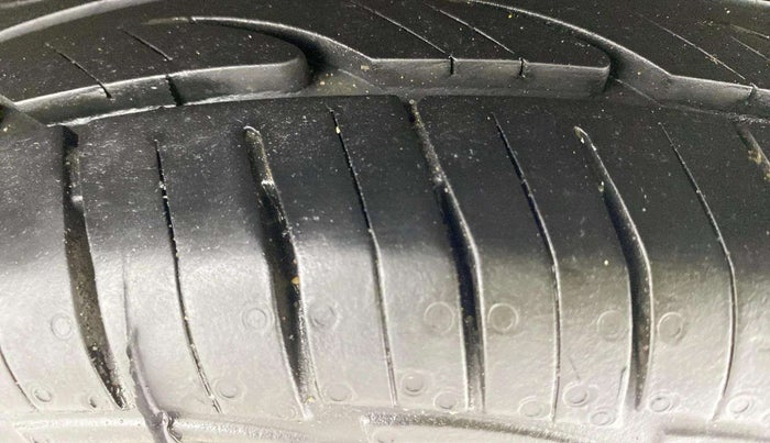 2018 Maruti Alto 800 VXI, Petrol, Manual, 66,222 km, Left Rear Tyre Tread