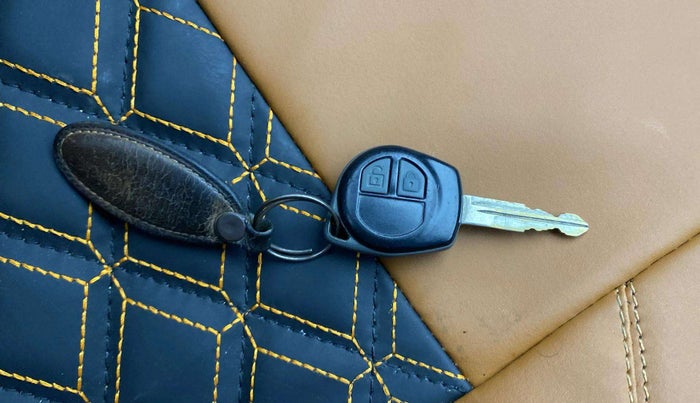 2018 Maruti Alto 800 VXI, Petrol, Manual, 66,222 km, Key Close Up