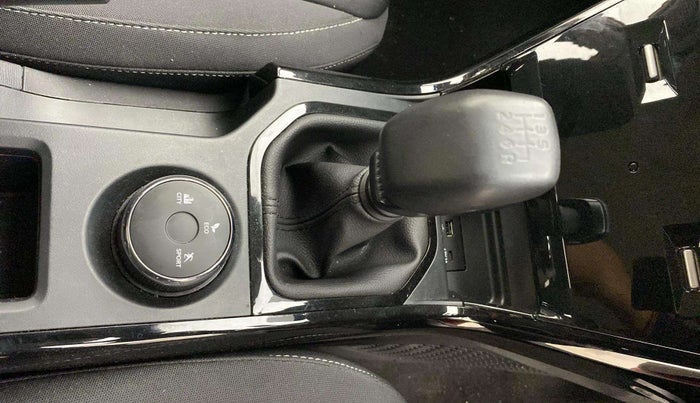 2023 Tata NEXON Creative Plus 1.2 Revotron 6MT, Petrol, Manual, 10,457 km, Gear Lever