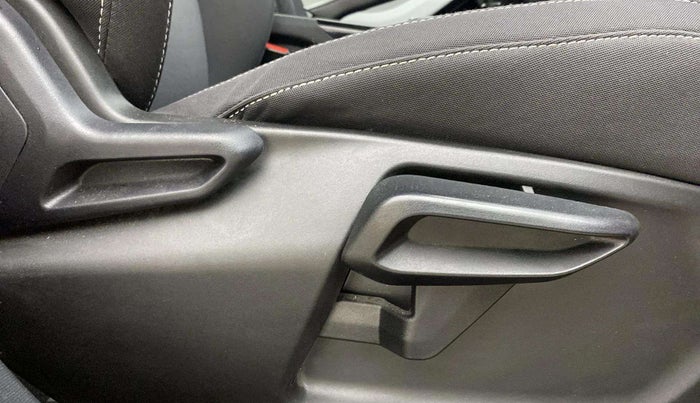 2023 Tata NEXON Creative Plus 1.2 Revotron 6MT, Petrol, Manual, 10,457 km, Driver Side Adjustment Panel