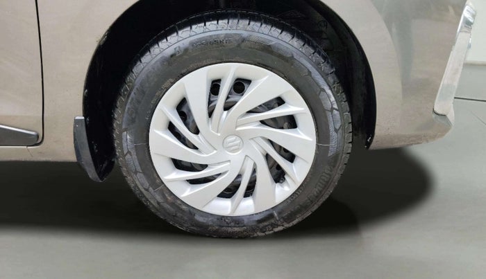 2020 Maruti Ertiga VXI CNG, CNG, Manual, 65,364 km, Right Front Wheel