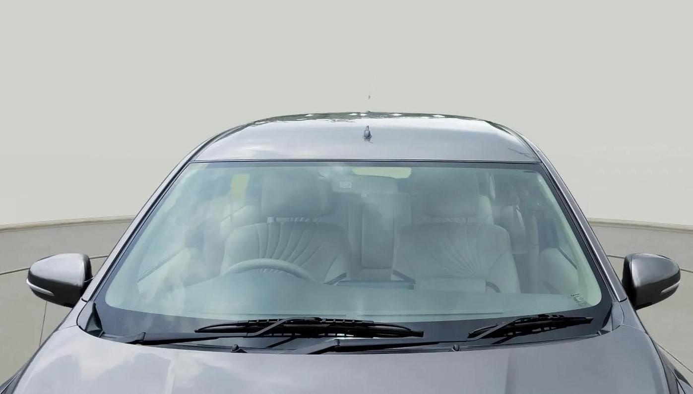 2020 Maruti Ertiga VXI CNG, CNG, Manual, 65,364 km, Front Windshield