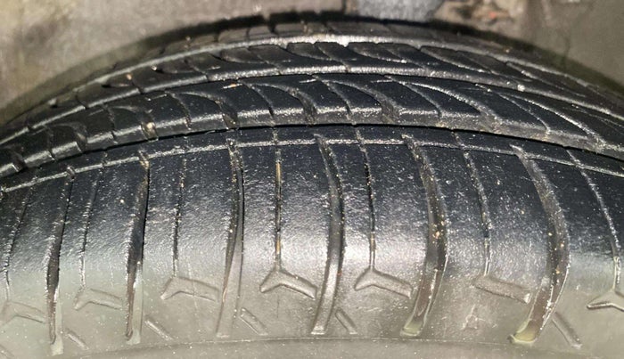 2016 Maruti Alto K10 VXI AMT, Petrol, Automatic, 28,515 km, Left Front Tyre Tread