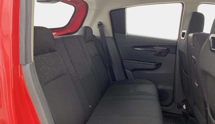 2018 Mahindra KUV 100 NXT K4+ P 6 STR, Petrol, Manual, 33,799 km, Right Side Rear Door Cabin