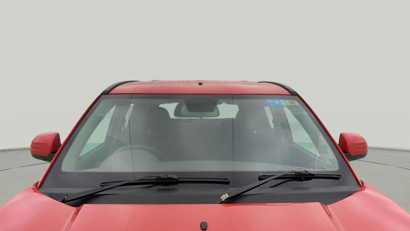 2018 Mahindra KUV 100 NXT K4+ P 6 STR, Petrol, Manual, 33,799 km, Front Windshield
