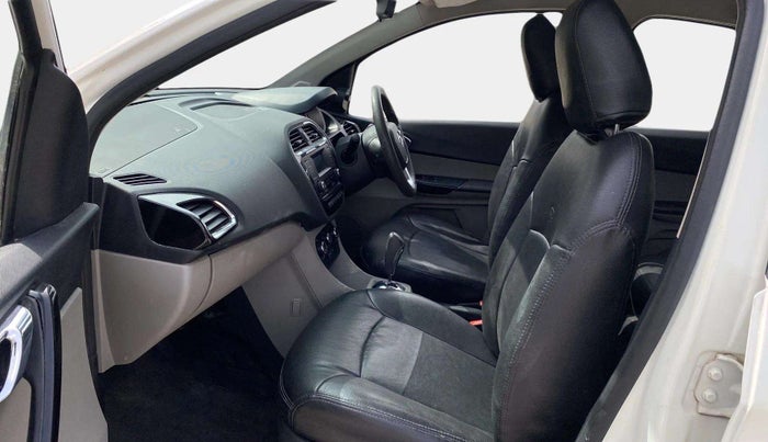 2017 Tata Tiago XZA PETROL, Petrol, Automatic, 46,533 km, Right Side Front Door Cabin