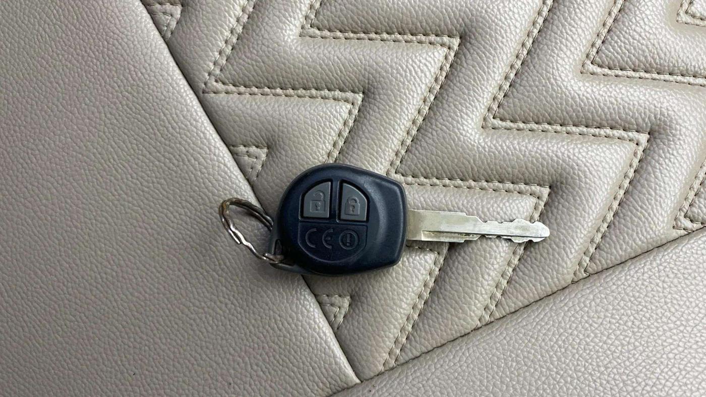 2022 Maruti Dzire VXI, Petrol, Manual, 67,724 km, Key Close Up