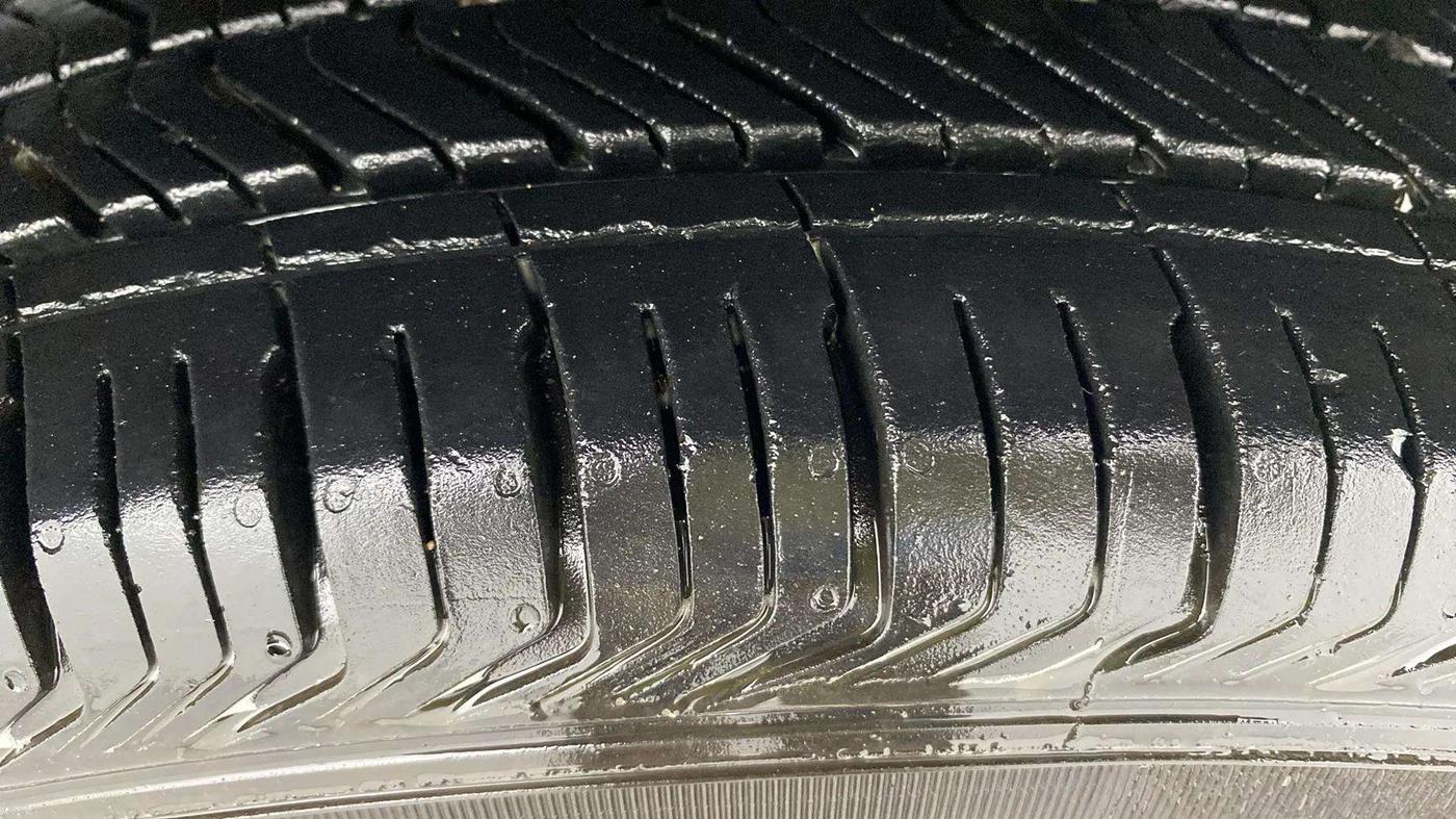 2022 Maruti Dzire VXI, Petrol, Manual, 67,724 km, Left Rear Tyre Tread