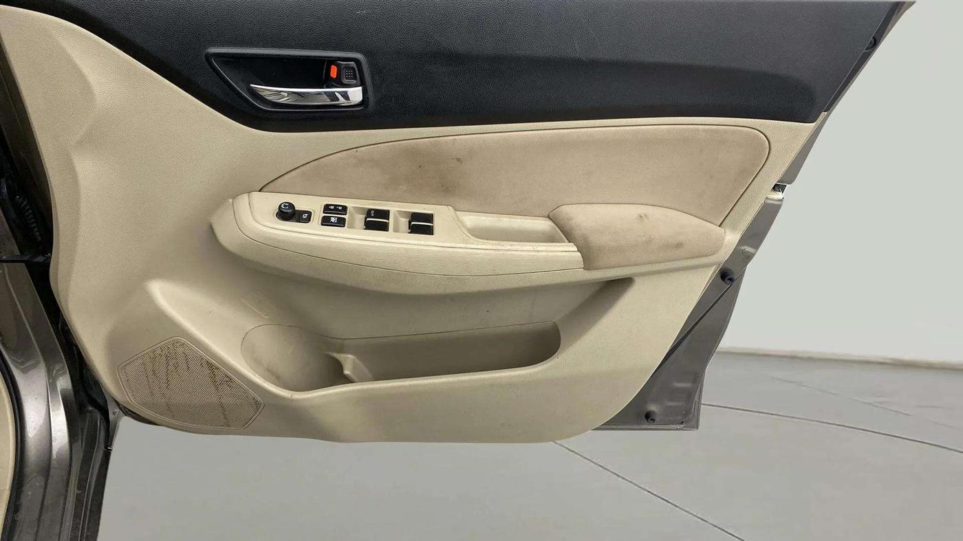 2022 Maruti Dzire VXI, Petrol, Manual, 67,724 km, Driver Side Door Panels Control