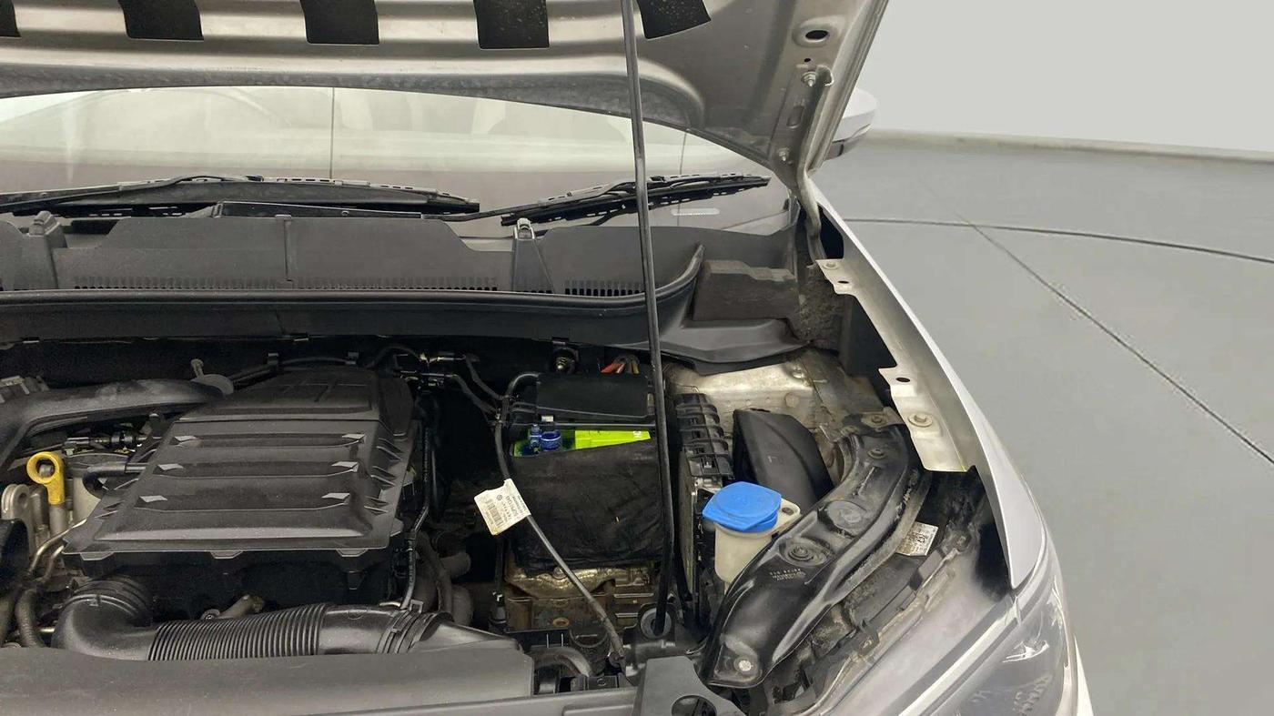 2022 Volkswagen TAIGUN TOPLINE 1.0 TSI MT, Petrol, Manual, 53,858 km, Engine View - Left