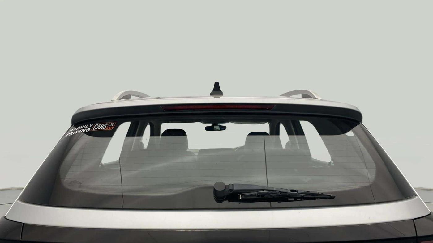 2022 Volkswagen TAIGUN TOPLINE 1.0 TSI MT, Petrol, Manual, 53,858 km, Rear Windshield