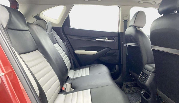 2021 KIA SELTOS HTK PLUS 1.5 IMT, Petrol, Manual, 26,045 km, Right Side Rear Door Cabin