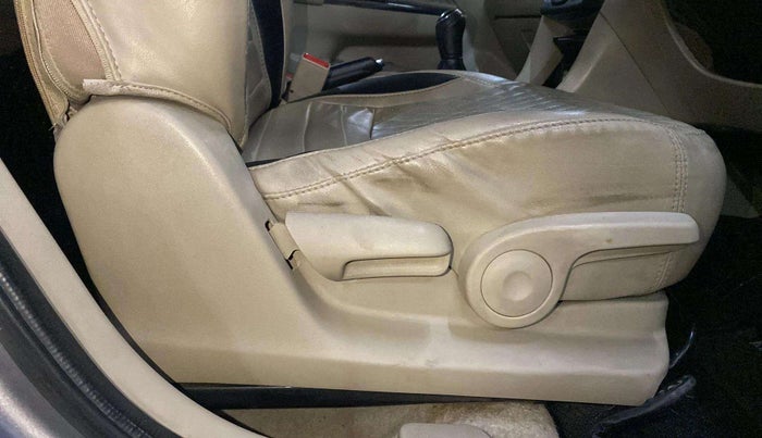 2017 Maruti Ciaz VDI+ SHVS, Diesel, Manual, 96,689 km, Driver Side Adjustment Panel