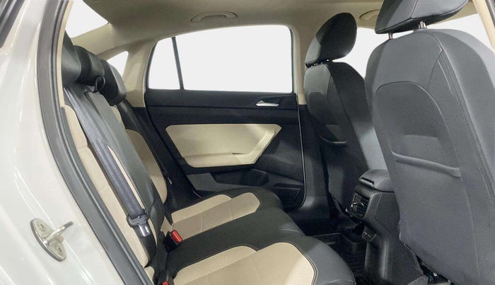 2024 Volkswagen VIRTUS Topline 1.0 TSI AT (Electric Seats), Petrol, Automatic, 31,785 km, Right Side Rear Door Cabin