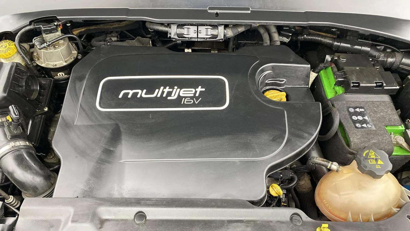 2018 Jeep Compass LIMITED (O) 2.0 DIESEL, Diesel, Manual, 95,300 km, Engine View
