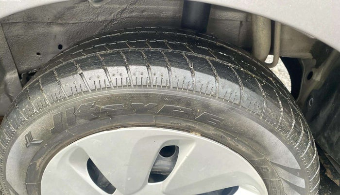 2016 Maruti Celerio VXI, Petrol, Manual, 61,574 km, Left Rear Tyre Tread