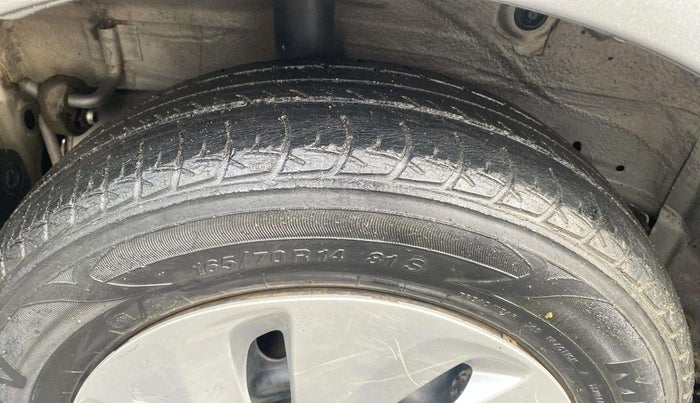 2016 Maruti Celerio VXI, Petrol, Manual, 61,574 km, Right Rear Tyre Tread