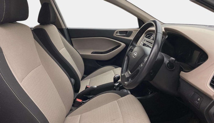 2015 Hyundai Elite i20 SPORTZ 1.2 (O), Petrol, Manual, 23,708 km, Right Side Front Door Cabin
