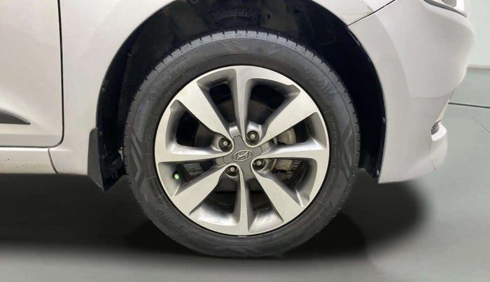 2015 Hyundai Elite i20 SPORTZ 1.2 (O), Petrol, Manual, 23,708 km, Right Front Wheel