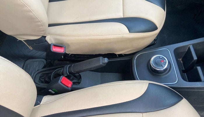 2021 Renault Kwid RXT 1.0 AMT (O), Petrol, Automatic, 12,105 km, Gear Lever