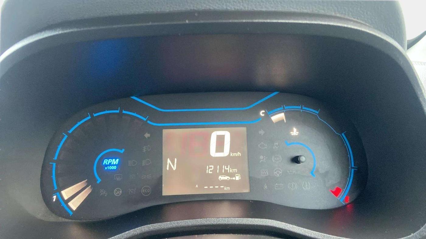2021 Renault Kwid RXT 1.0 AMT (O), Petrol, Automatic, 12,105 km, Odometer Image