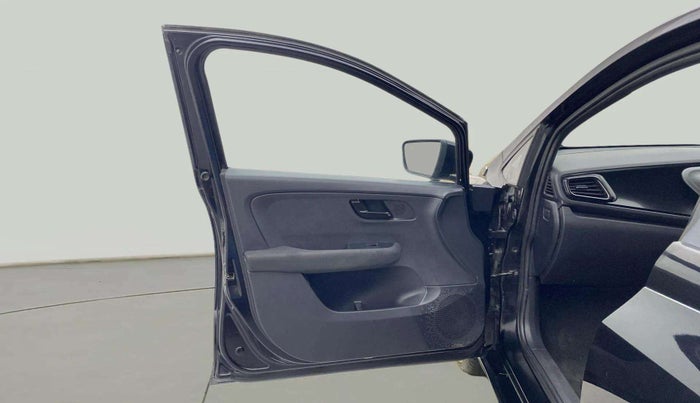 2022 Tata ALTROZ XZ PLUS PETROL DARK EDITION, Petrol, Manual, 31,352 km, LHS Front Door