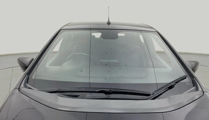 2022 Tata ALTROZ XZ PLUS PETROL DARK EDITION, Petrol, Manual, 31,352 km, Front Windshield