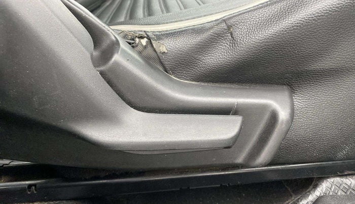 2017 Maruti Baleno DELTA DIESEL 1.3, Diesel, Manual, 1,48,567 km, Driver Side Adjustment Panel