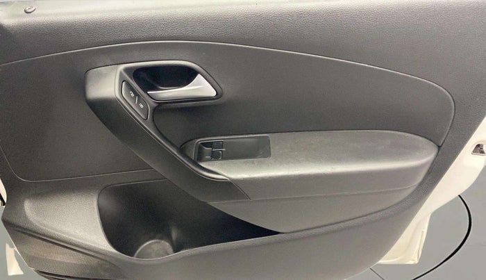 2019 Volkswagen Ameo TRENDLINE 1.0L, Petrol, Manual, 54,590 km, Driver Side Door Panels Control