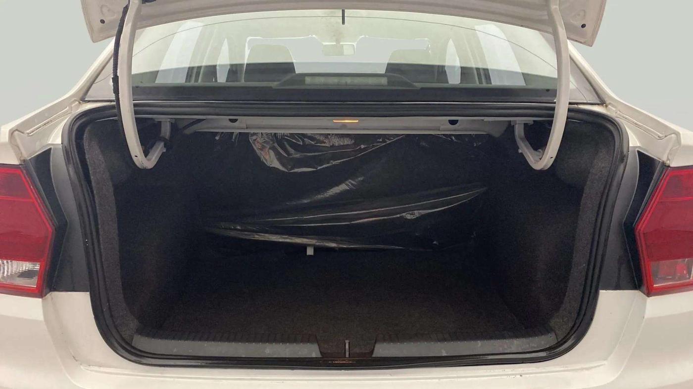 2019 Volkswagen Ameo TRENDLINE 1.0L, Petrol, Manual, 54,821 km, Boot Inside