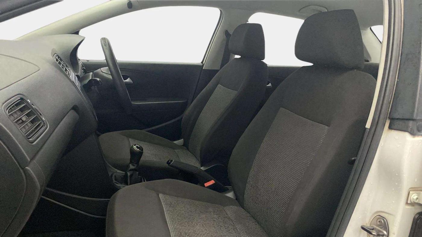 2019 Volkswagen Ameo TRENDLINE 1.0L, Petrol, Manual, 54,821 km, Right Side Front Door Cabin