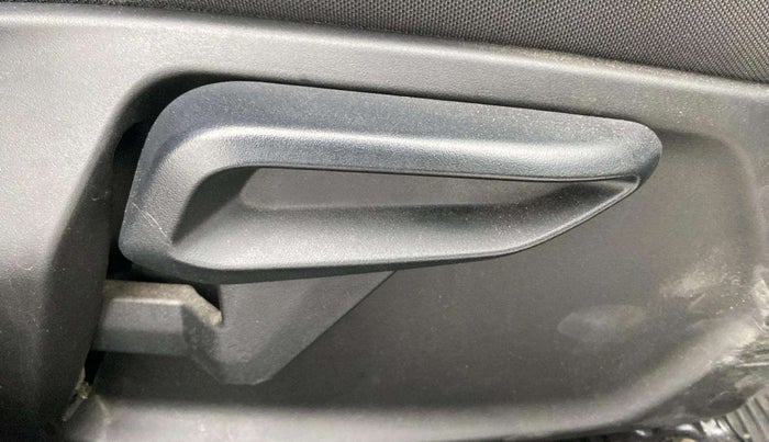 2022 Tata Tiago XZ PLUS CNG, CNG, Manual, 17,092 km, Driver Side Adjustment Panel