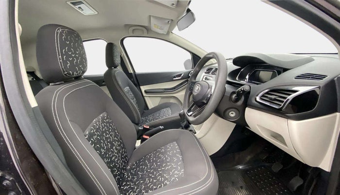 2022 Tata Tiago XZ PLUS CNG, CNG, Manual, 17,092 km, Right Side Front Door Cabin