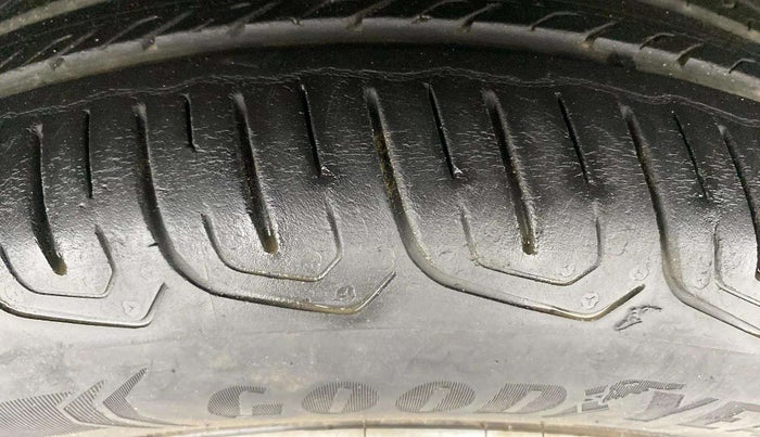 2022 Tata Tiago XZ PLUS CNG, CNG, Manual, 17,092 km, Right Front Tyre Tread