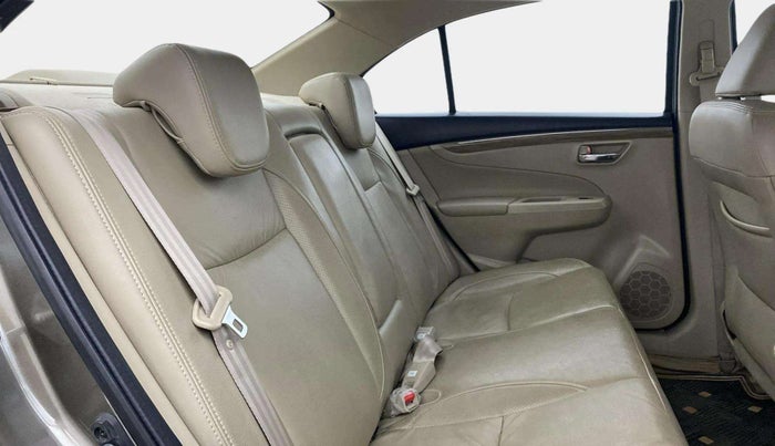 2018 Maruti Ciaz ALPHA  AT 1.5 SHVS PETROL, Petrol, Automatic, 53,722 km, Right Side Rear Door Cabin