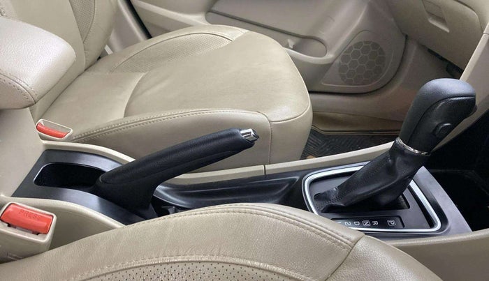 2018 Maruti Ciaz ALPHA  AT 1.5 SHVS PETROL, Petrol, Automatic, 53,722 km, Gear Lever