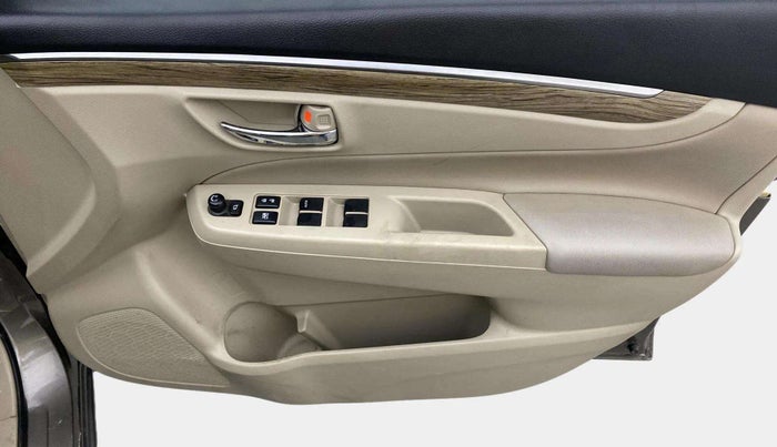 2018 Maruti Ciaz ALPHA  AT 1.5 SHVS PETROL, Petrol, Automatic, 53,722 km, Driver Side Door Panels Control
