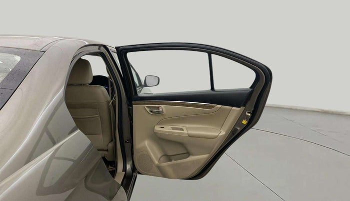 2018 Maruti Ciaz ALPHA  AT 1.5 SHVS PETROL, Petrol, Automatic, 53,722 km, RHS Rear Door