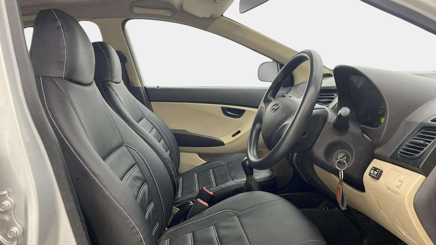 2018 Hyundai Eon ERA +, CNG, Manual, 1,31,220 km, Right Side Front Door Cabin