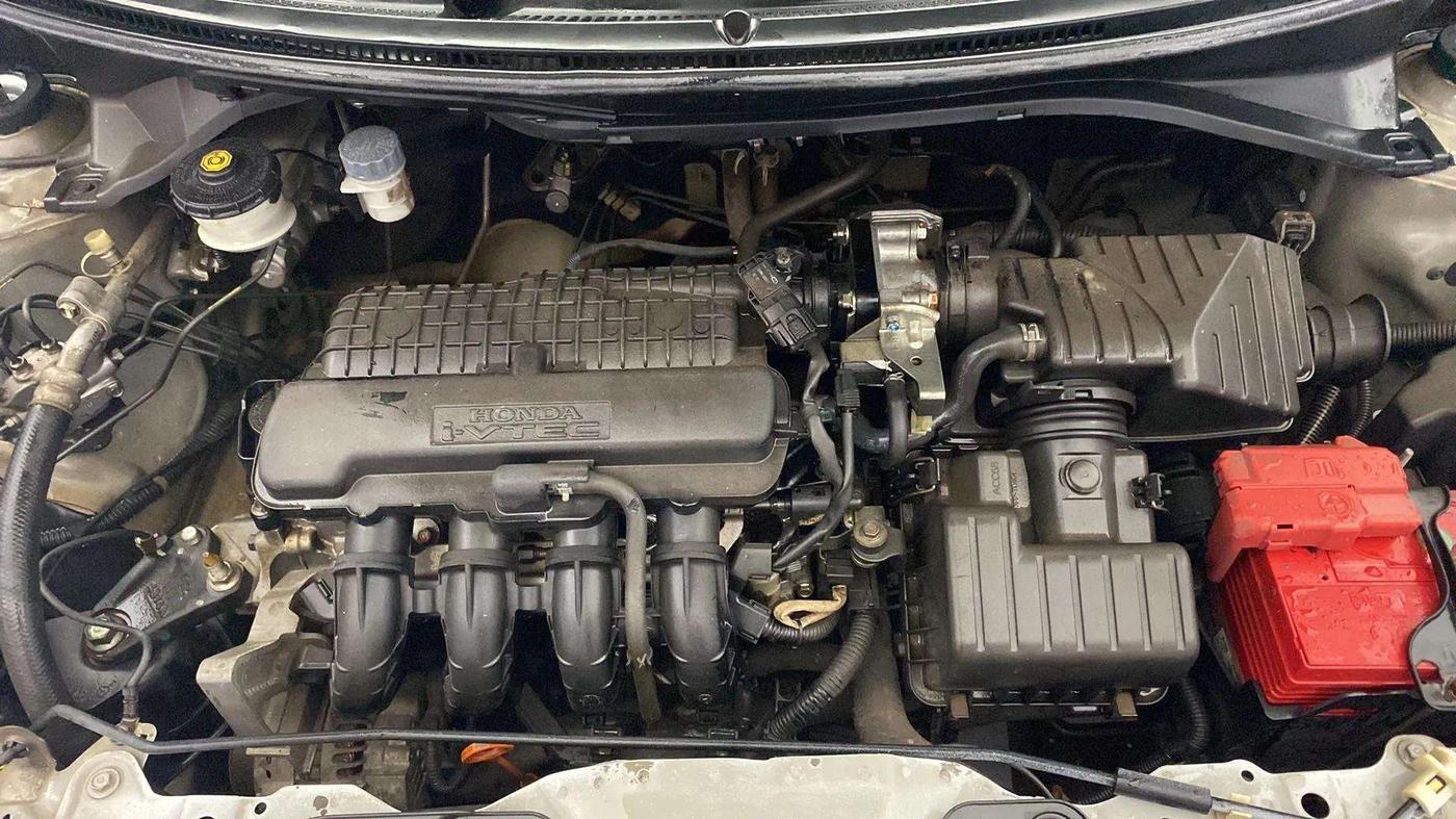 2014 Honda Brio S MT, Petrol, Manual, 1,26,416 km, Open Bonet