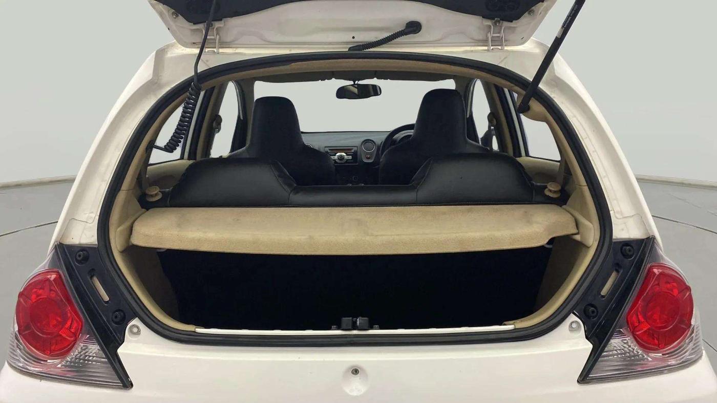 2014 Honda Brio S MT, Petrol, Manual, 1,26,416 km, Boot Inside
