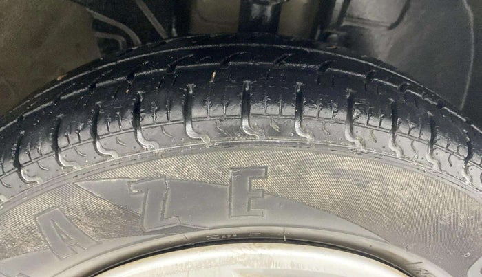 2018 Renault Kwid RXT 1.0 AMT, Petrol, Automatic, 49,559 km, Right Rear Tyre Tread