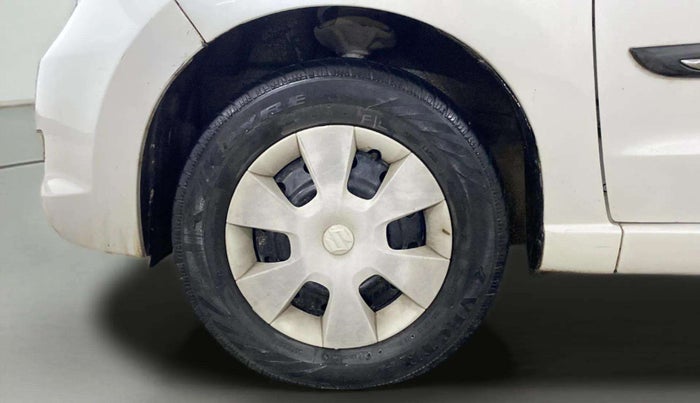 2013 Maruti A Star VXI, Petrol, Manual, 74,659 km, Left Front Wheel