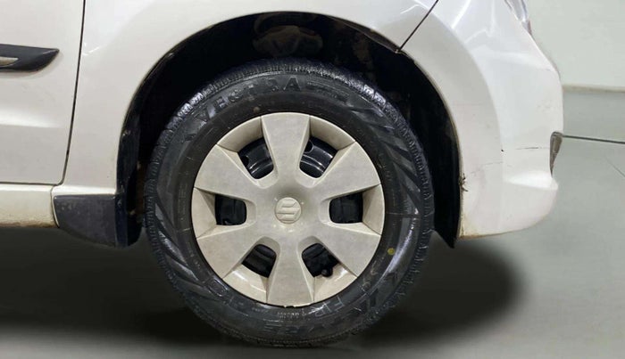 2013 Maruti A Star VXI, Petrol, Manual, 74,659 km, Right Front Wheel