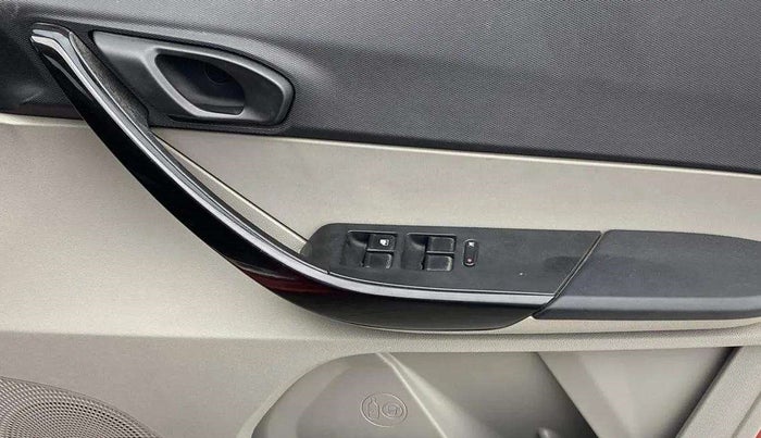 2019 Tata Tiago XZ PETROL, Petrol, Manual, 57,719 km, Driver Side Door Panels Control