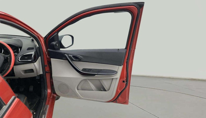 2019 Tata Tiago XZ PETROL, Petrol, Manual, 57,719 km, RHS Front Door