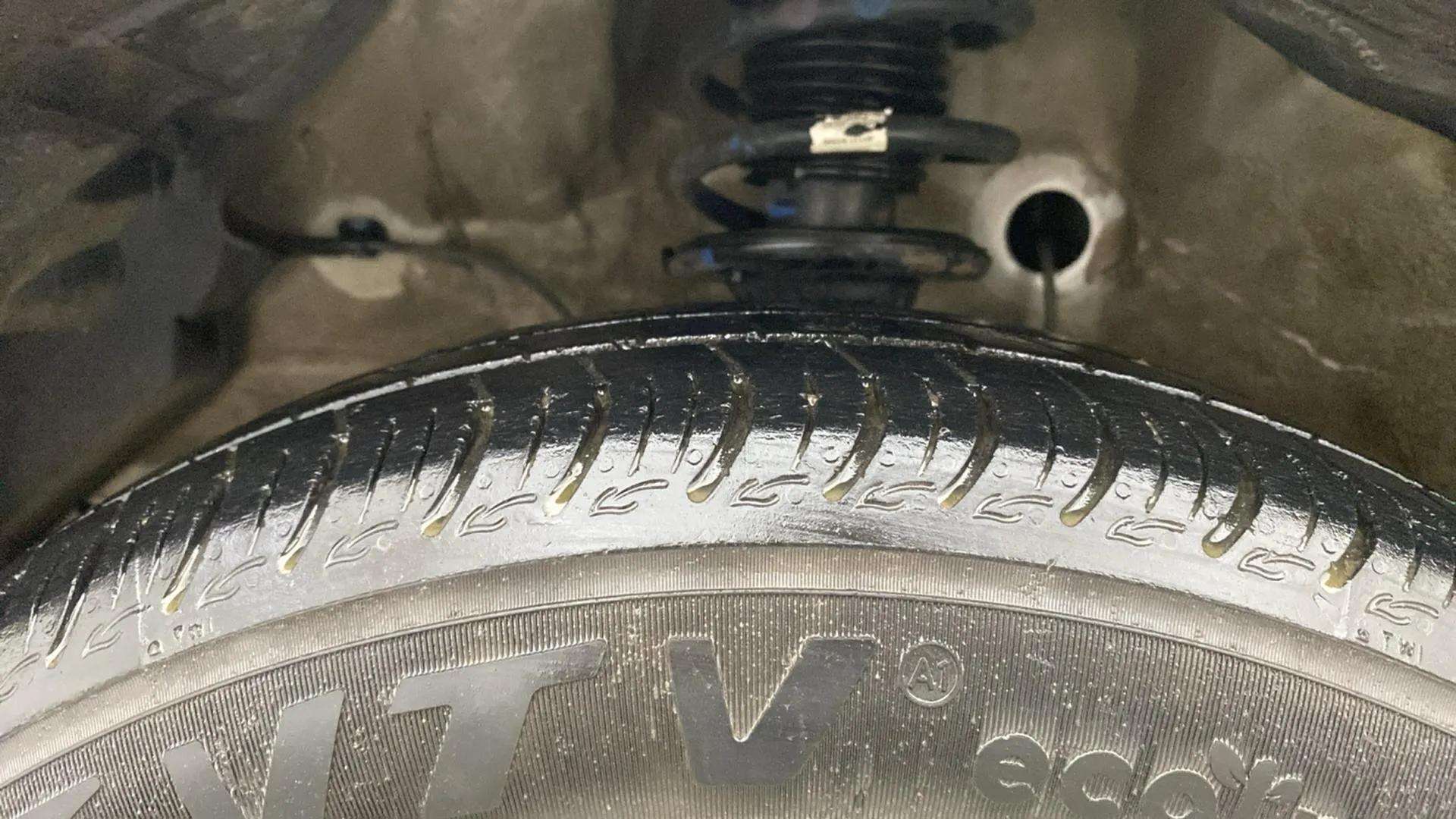 LHS-Front-Tyre-Tread-20